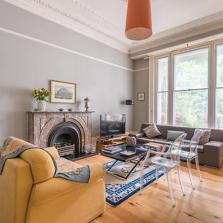Lovely Chelsea Home Near The Thames By Underthedoormat Londyn Zewnętrze zdjęcie